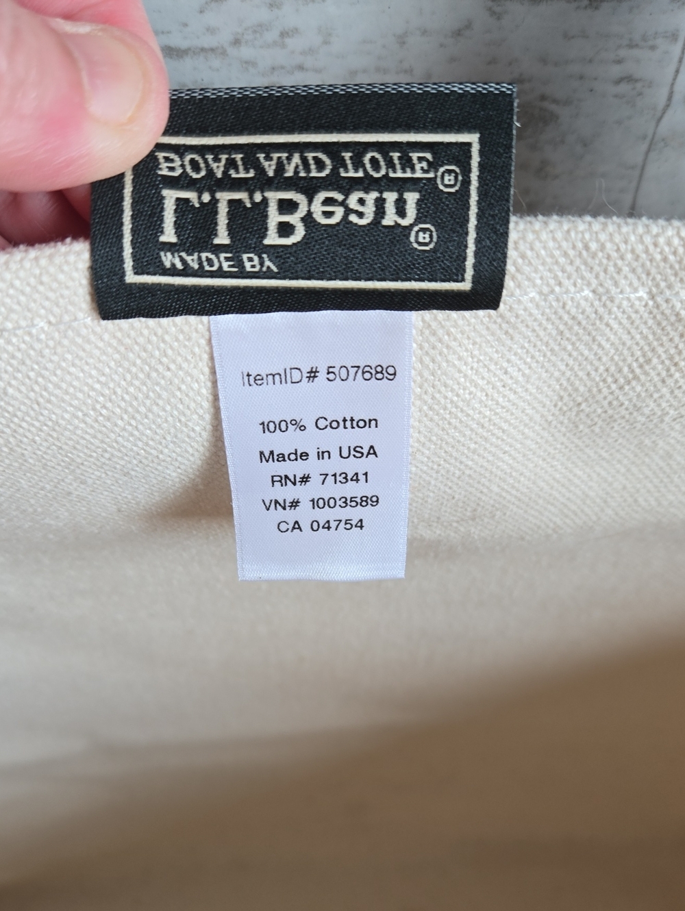 L.L. Bean Boat and Tote featuring an Acadia National Park logo Limited Edition - Picture 7 of 13